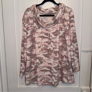 ✨belle by kim gravel pink camo cowl neck pullover✨